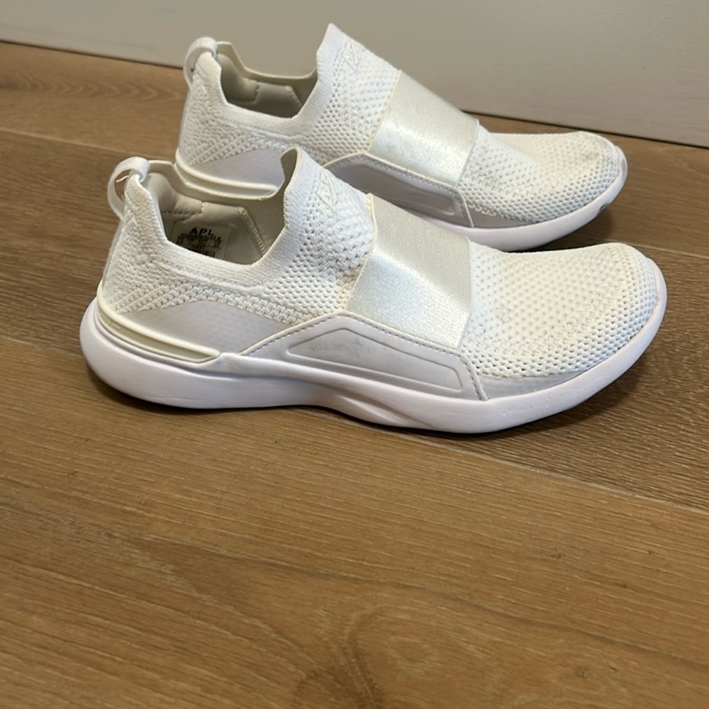 APL women’s Techloom Bliss slip on sneakers